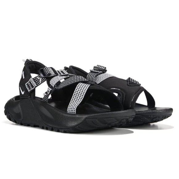 NIKE Shoes - NIKE WOMENS ONEONTA SANDAL BLACK WOLF GREY PURE PLATINUM SIZE 7 NIB